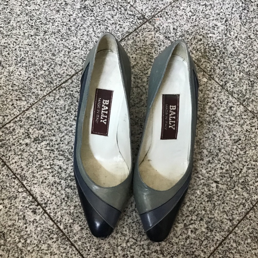 Bally blue gray heels 5.5